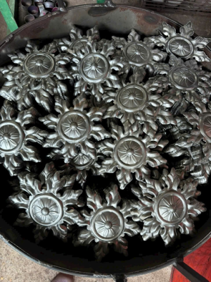 Phụ kiện cổng sắt mỹ thuật